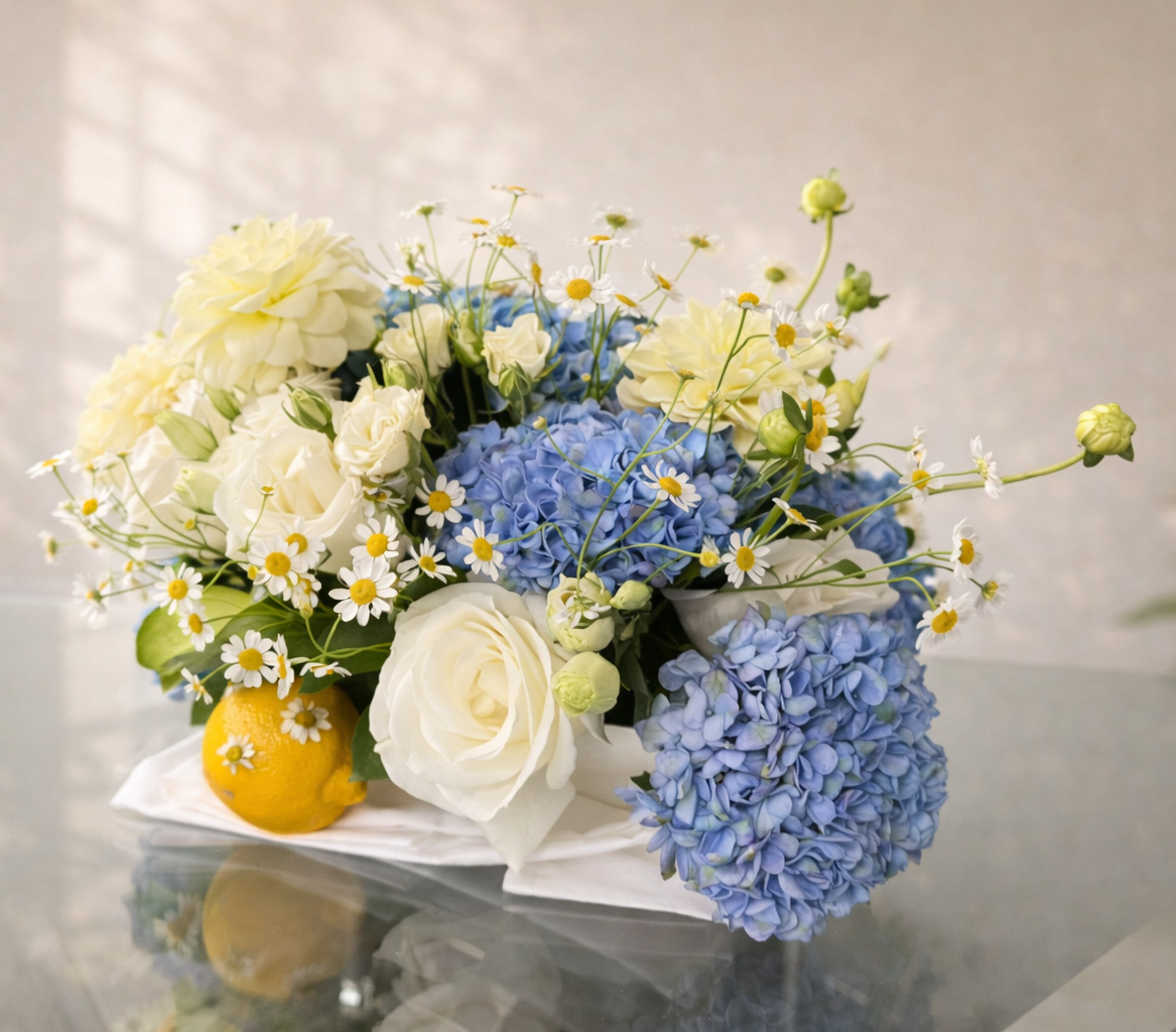 blue and yellow Centerpiece Large